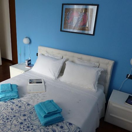 Rutilia22 Milan Room photo