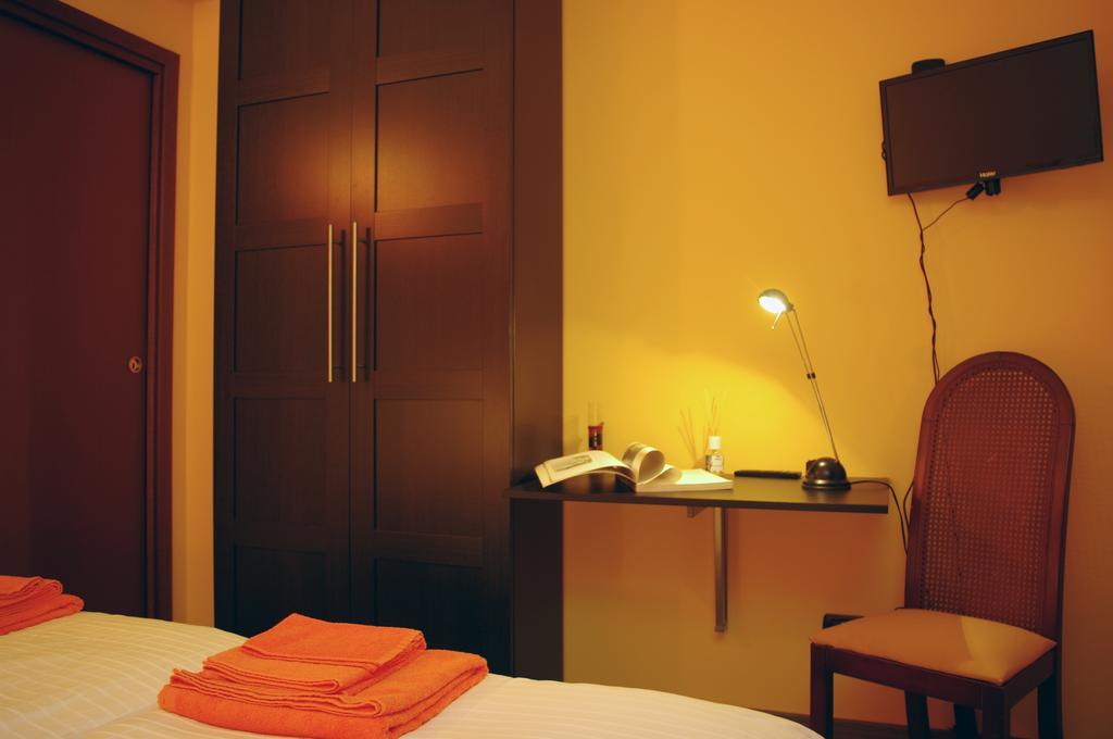 Rutilia22 Milan Room photo