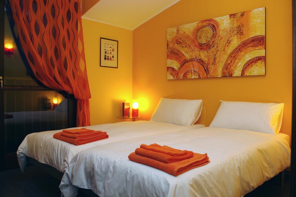 Rutilia22 Milan Room photo
