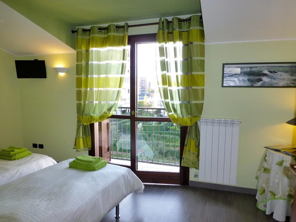 Rutilia22 Milan Room photo